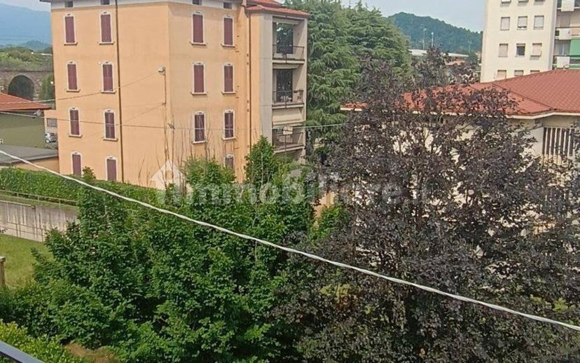 Quadrilocale via Don Gian Battista Lombardi, Centro, Ponte San Pietro — foto 7 di 20