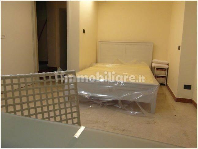 Stanza doppia via Camillo Benso di Cavour 13, Mantova — foto 3 di 7