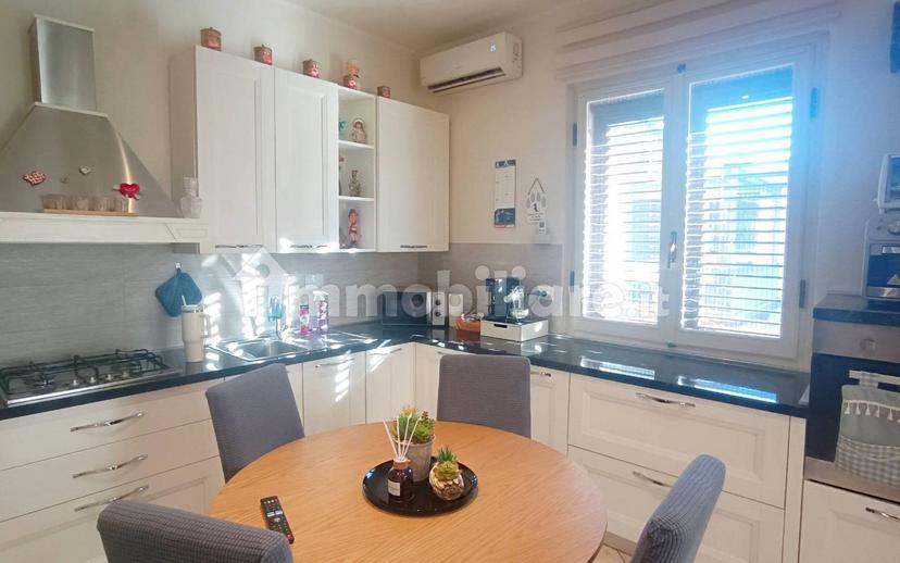 Appartamento via Tirso, Chiesanuova, Prato — foto 2 di 33