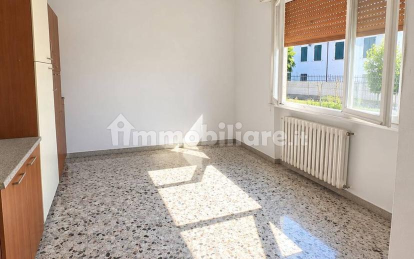Villa a schiera 4 locali, buono stato, Moglia — foto 7 di 7