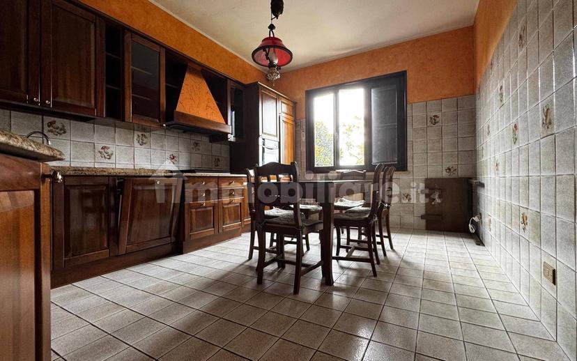 Villa unifamiliare, buono stato, 340 m², Governolo, Roncoferraro — foto 11 di 24