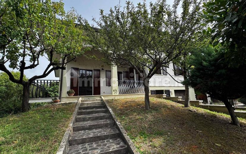 Villa unifamiliare, buono stato, 340 m², Governolo, Roncoferraro — foto 6 di 24