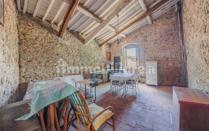 Rustico via Marlianese, Serravalle Pistoiese — foto 2 di 39