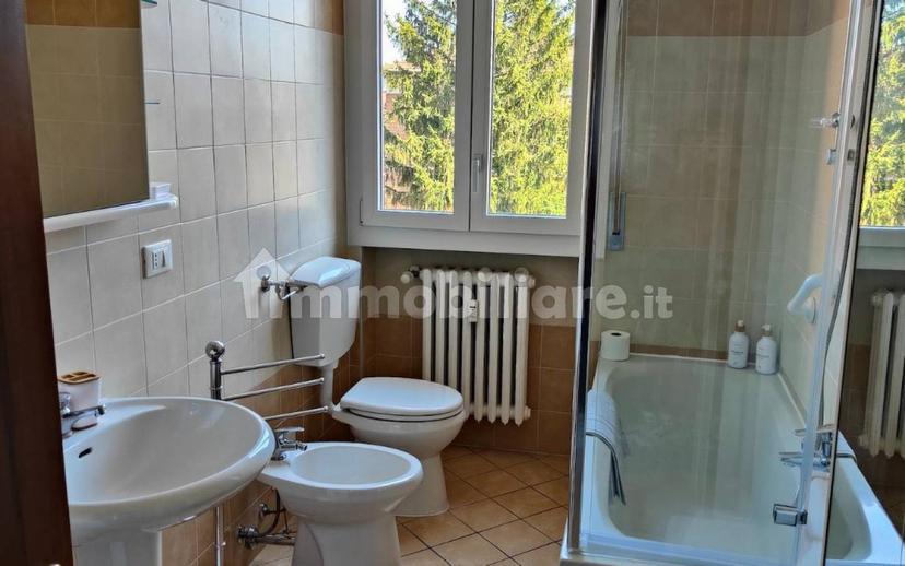 2 posti letto in multipla via Vittorangeli 20, Reggio Emilia — foto 12 di 15