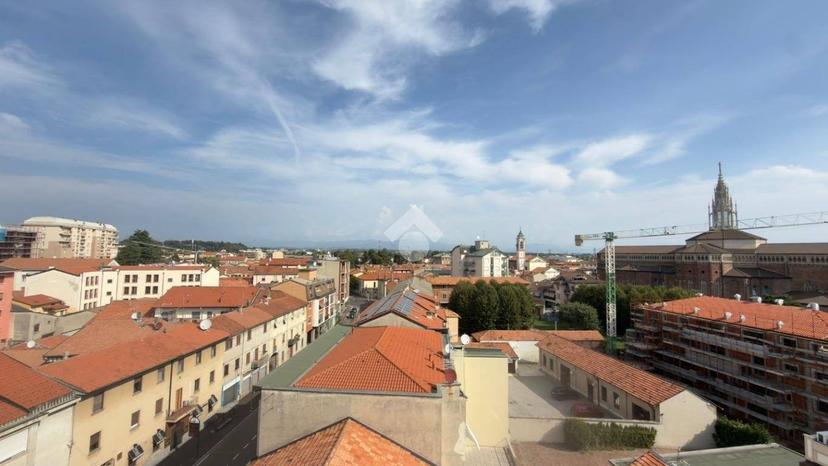 Trilocale via Cardinal Ferrari 16, Cesano Maderno — foto 3 di 19