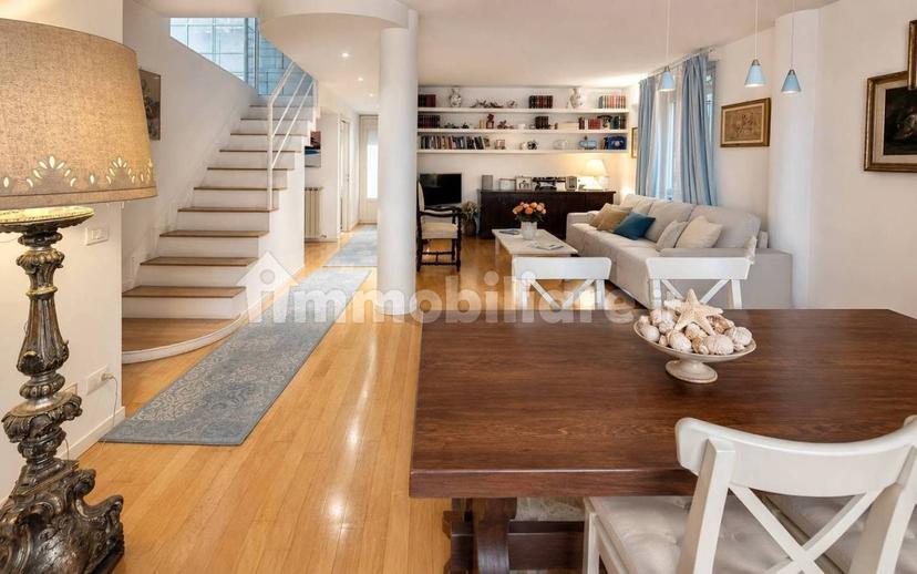 Quadrilocale viale Regina Margherita 96, Lungomare, Viareggio — foto 11 di 11