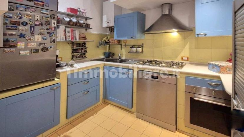 Quadrilocale viale Regina Margherita 96, Lungomare, Viareggio — foto 5 di 11