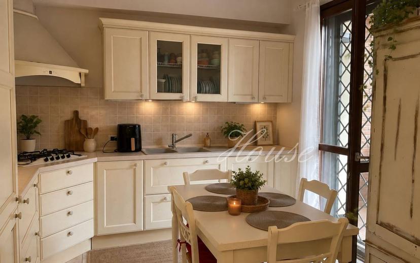 Villa bifamiliare, buono stato, 182 m², Quattro Castella — foto 3 di 21
