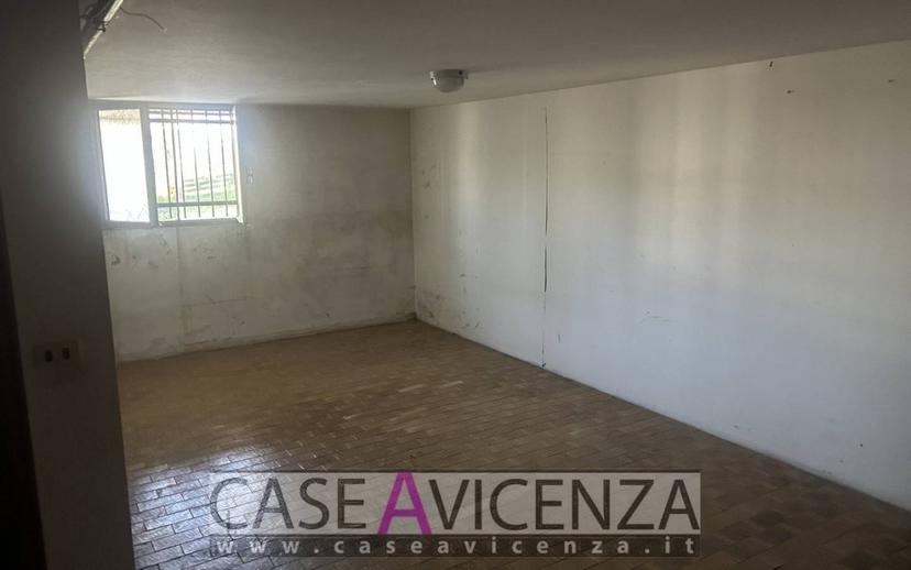 Appartamento via Andrea Mantegna, Centro, Grisignano di Zocco — foto 22 di 31