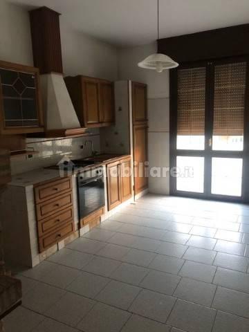 Appartamento via Benedetto Cairoli 16, Centro, Bagnacavallo — foto 11 di 16