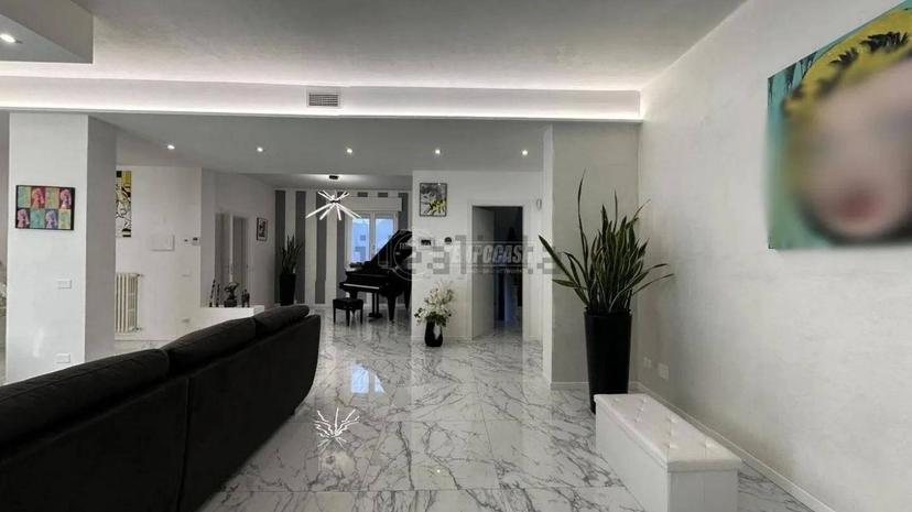Villa bifamiliare, ottimo stato, 336 m², Centro, Chiari