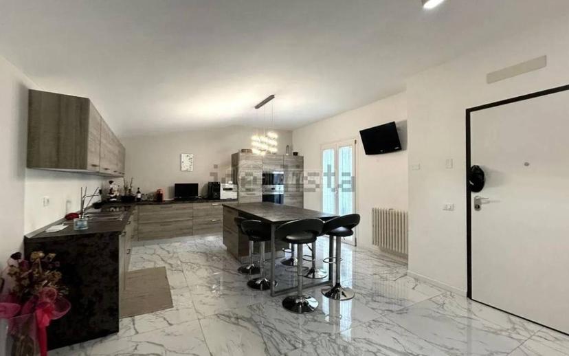 Villa bifamiliare, ottimo stato, 336 m², Centro, Chiari — foto 3 di 13