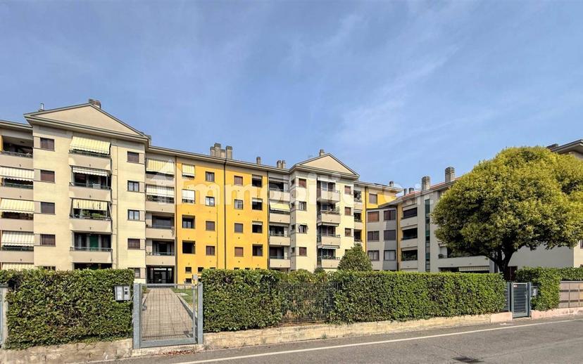 Quadrilocale buono stato, secondo piano, Centro, Brugherio