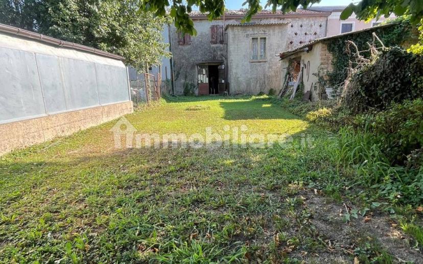 Villa a schiera via Baldana, Fiesso d'Artico