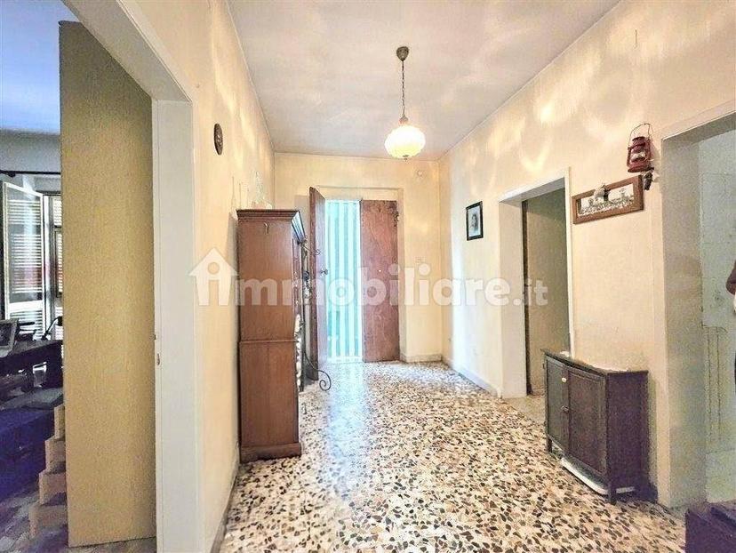 Terratetto unifamiliare 100 m², da ristrutturare, Marina di Massa Centro, Massa — foto 4 di 20