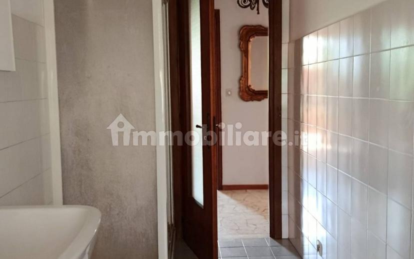 Appartamento via Raffaello Sanzio 68, Ospedale, Asti — foto 3 di 36