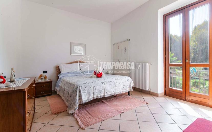 Terratetto unifamiliare via Fratelli Cairoli 1, Gorla Minore — foto 7 di 23