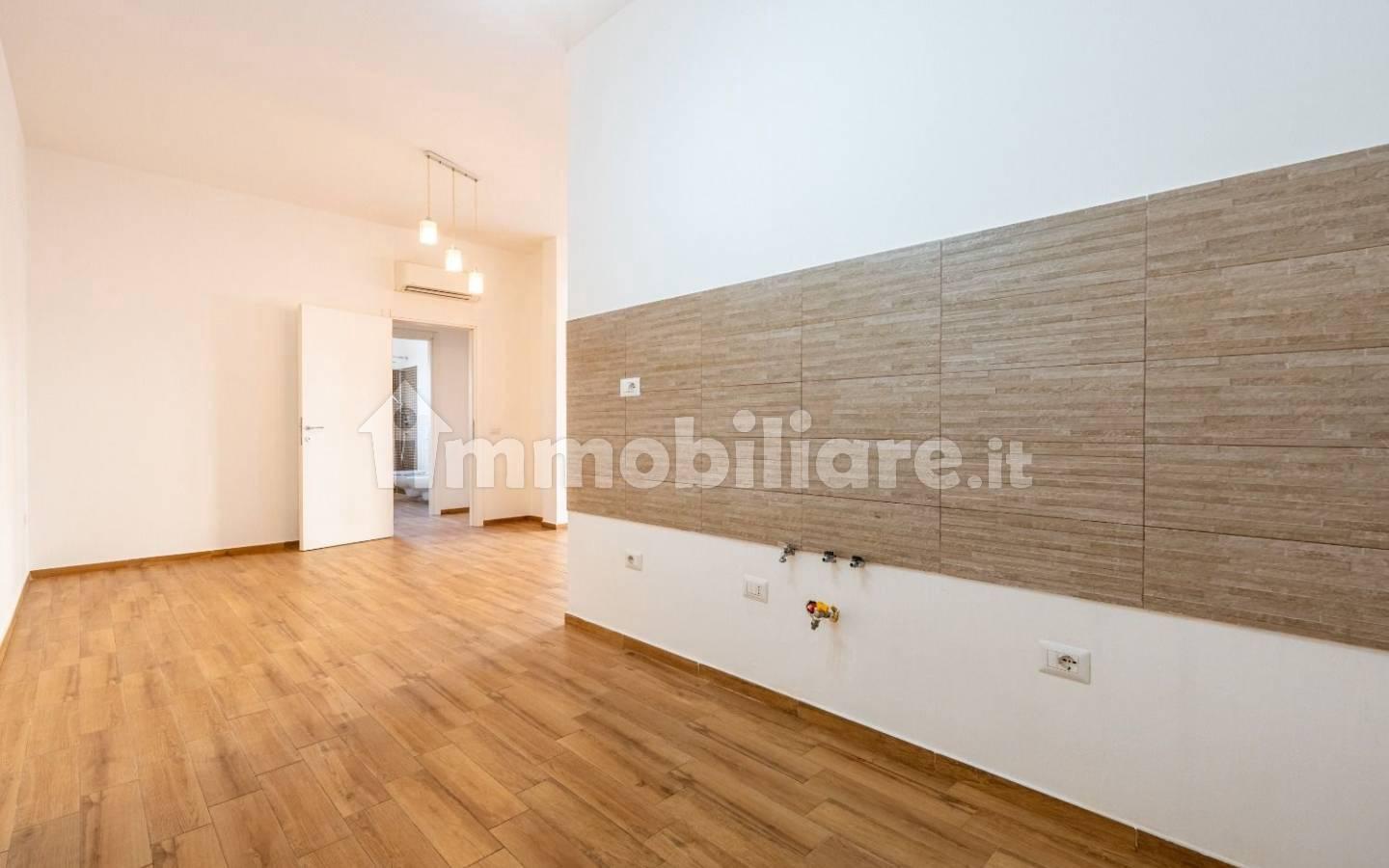 Trilocale via Treviso, 49, Centro, Capoterra