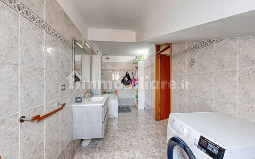 Appartamento buono stato, primo piano, Caponago — foto 2 di 58