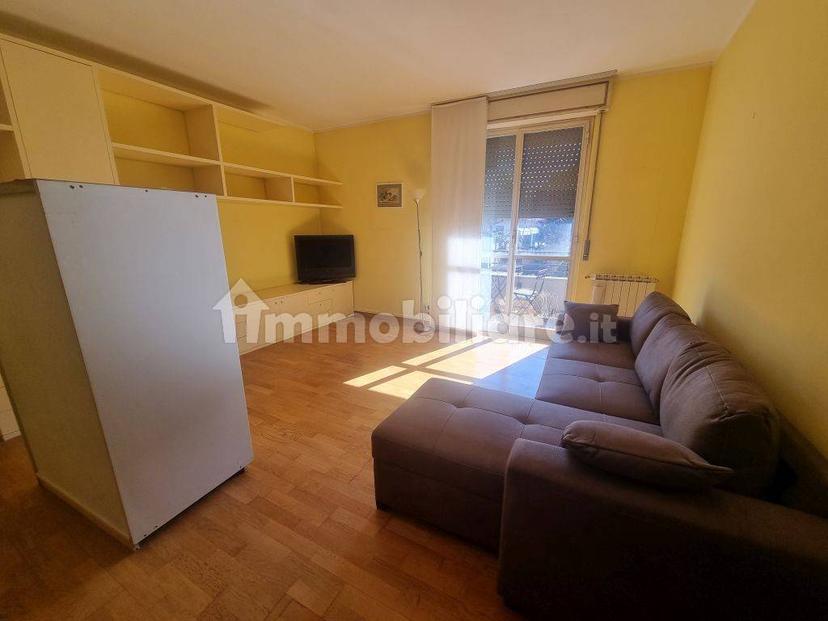 Trilocale via 25 Aprile, Casorate Sempione — foto 2 di 12