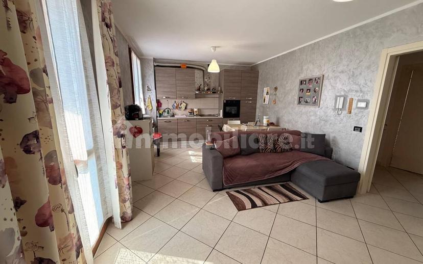 Trilocale ottimo stato, piano terra, Centro, Visano — foto 12 di 23