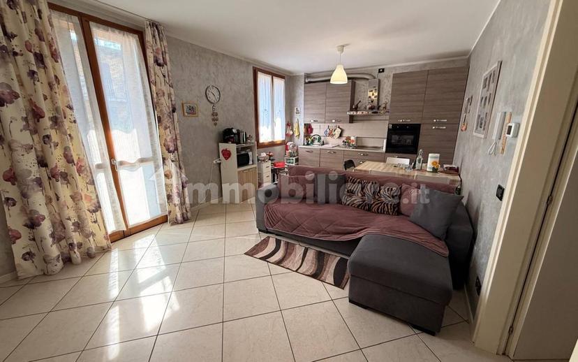 Trilocale ottimo stato, piano terra, Centro, Visano — foto 7 di 23