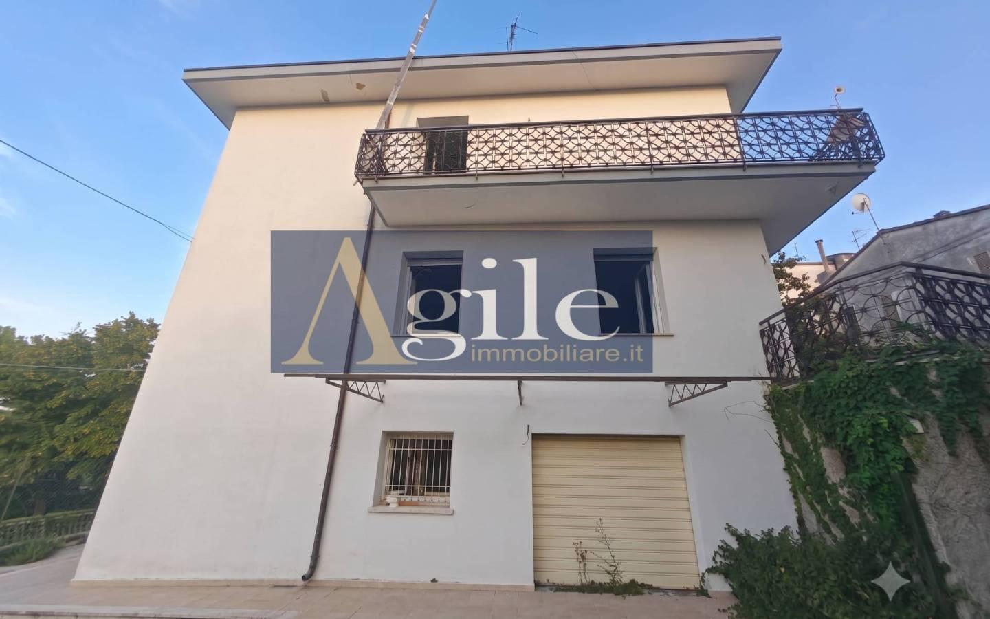 Villa unifamiliare via rote 10, Centro, Nereto