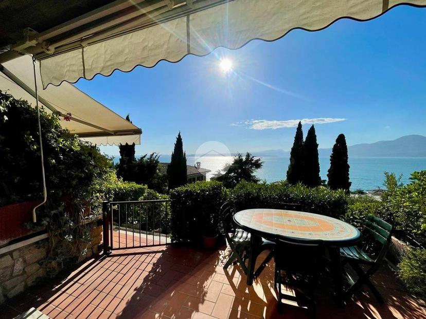 Trilocale Località Camille 17, Centro, Torri del Benaco — foto 19 di 27