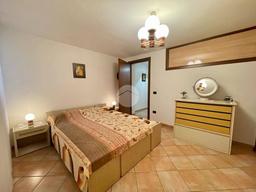 Trilocale Località Camille 17, Centro, Torri del Benaco