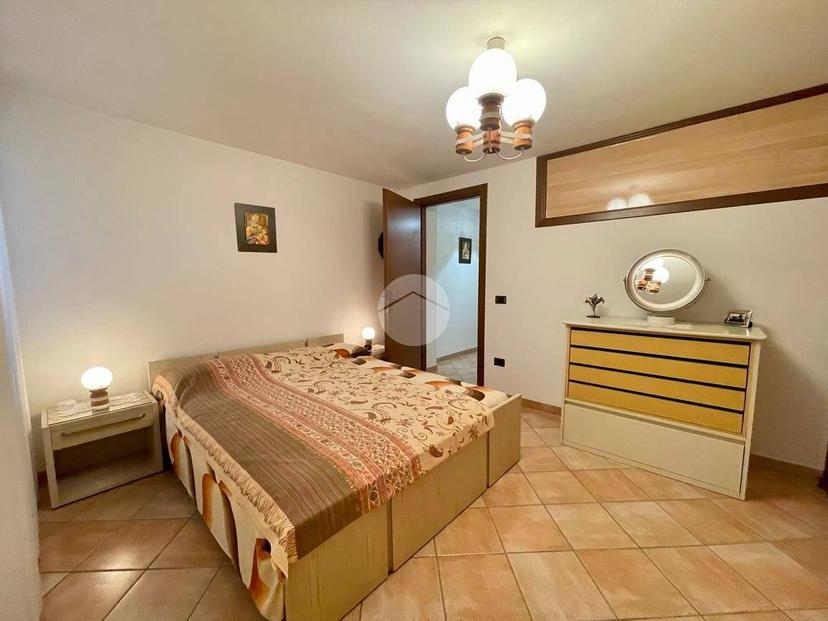 Trilocale Località Camille 17, Centro, Torri del Benaco