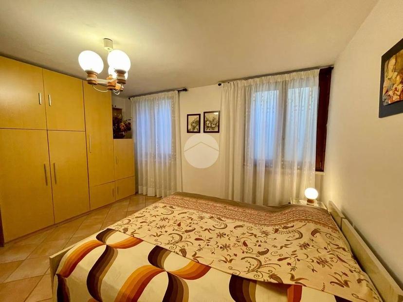 Trilocale Località Camille 17, Centro, Torri del Benaco — foto 4 di 27