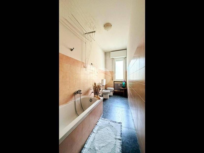 Trilocale via via verdi 1111, Centro Storico, Voghera — foto 28 di 34