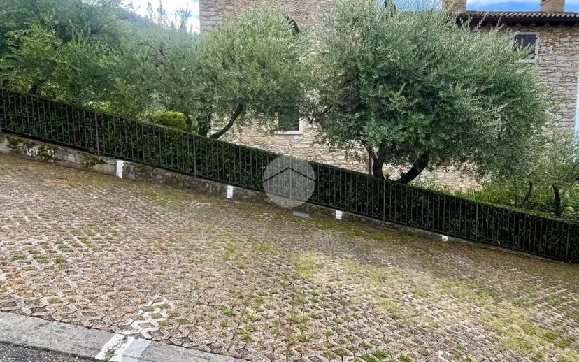 Trilocale Località Camille 17, Centro, Torri del Benaco — foto 25 di 27