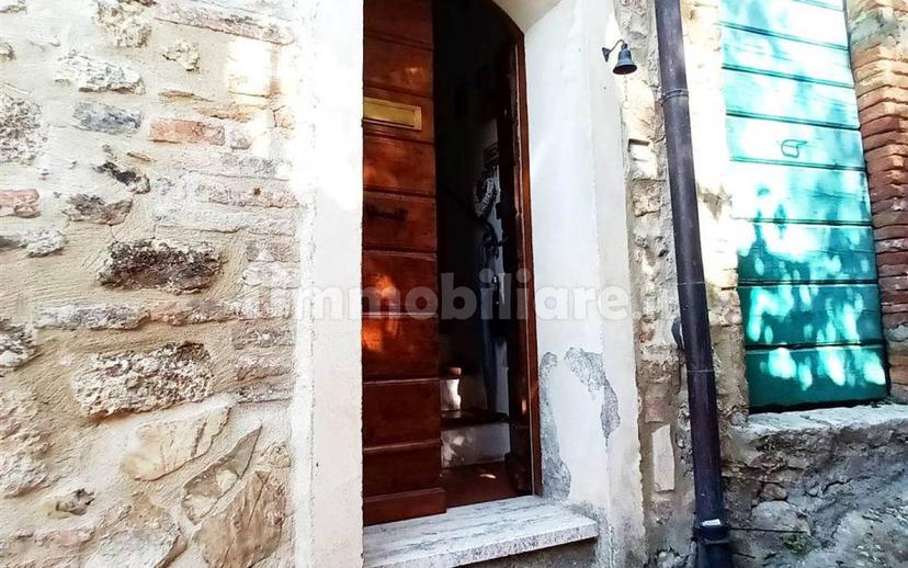 Terratetto unifamiliare vicolo del Forno 7, Centro, Cetona — foto 2 di 38