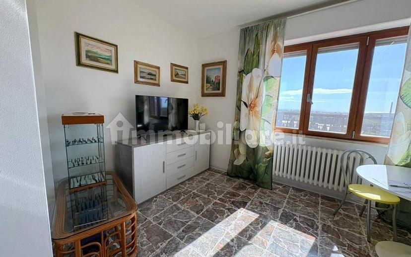 Attico ottimo stato, 90 m², Cecina Centro, Cecina — foto 5 di 16