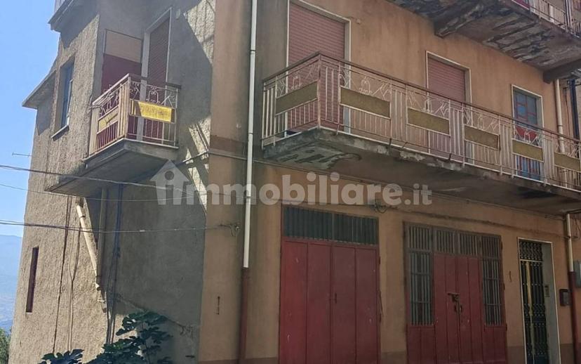 Terratetto unifamiliare via Buglio, San Fratello — foto 17 di 59