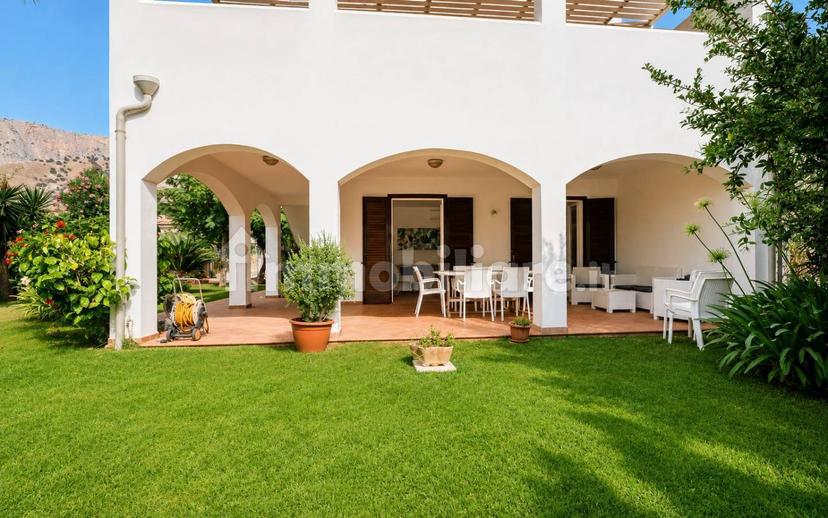 Villa bifamiliare Contrada Paterna, Terrasini — foto 6 di 30