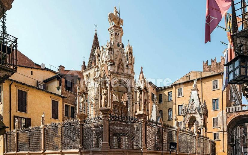 Trilocale vicolo Cavalletto 6, Centro Storico, Verona — foto 5 di 11