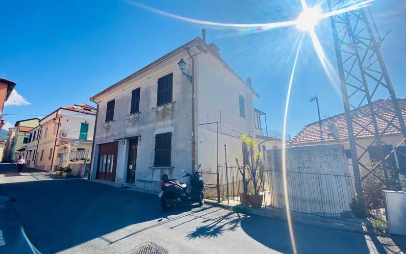 Appartamento in villa via Costa 145, Foce - Semeria, Sanremo