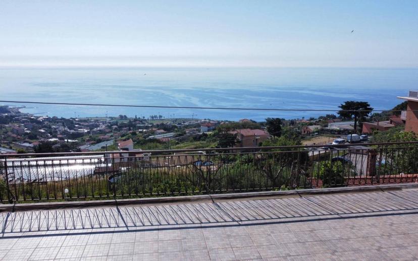 Appartamento in villa via Costa 145, Foce - Semeria, Sanremo — foto 7 di 32