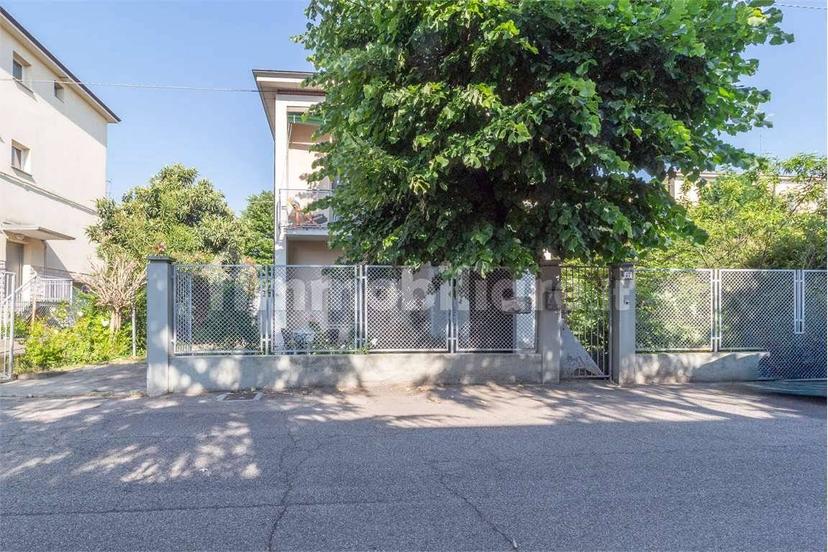 Terratetto unifamiliare Fanfani, Madonnina - Tre Olmi, Modena — foto 10 di 28