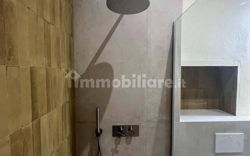 Trilocale via di Piaggia, Piazza Anfiteatro - Torre Guinigi, Lucca — foto 16 di 21