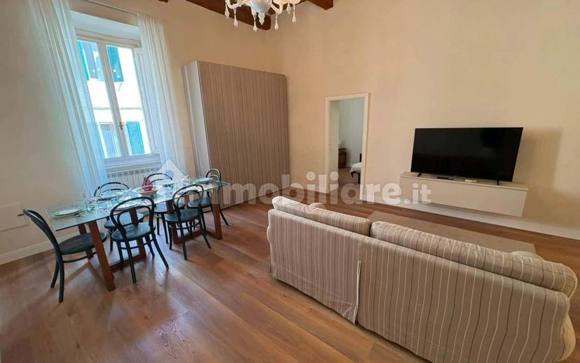 Trilocale via di Piaggia, Piazza Anfiteatro - Torre Guinigi, Lucca — foto 14 di 21