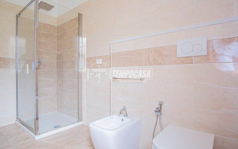 Quadrilocale viale Sergio Kasman, Centro, Chiavari — foto 3 di 28