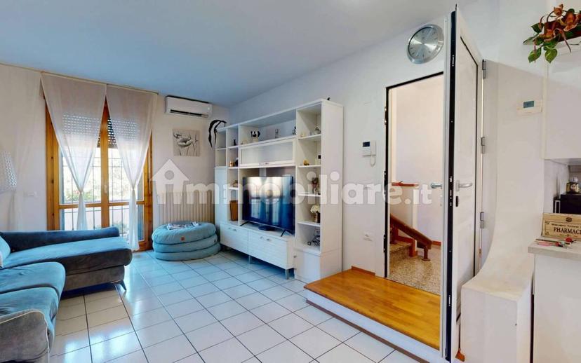 Villa a schiera via San Carlo, Medicina Buda, Medicina