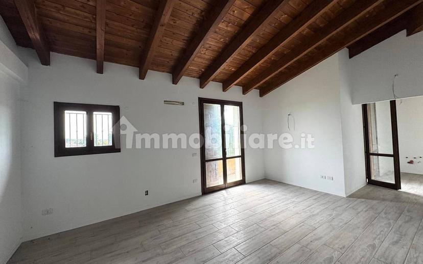 Trilocale primo piano, Fossa, Concordia sulla Secchia
