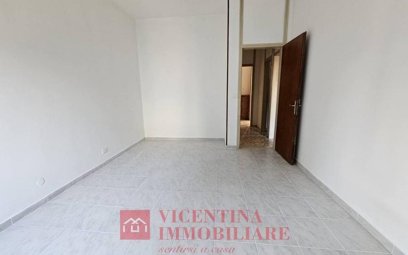 Trilocale via Guicciardini 10, Piscine - San Paolo, Vicenza — foto 2 di 13