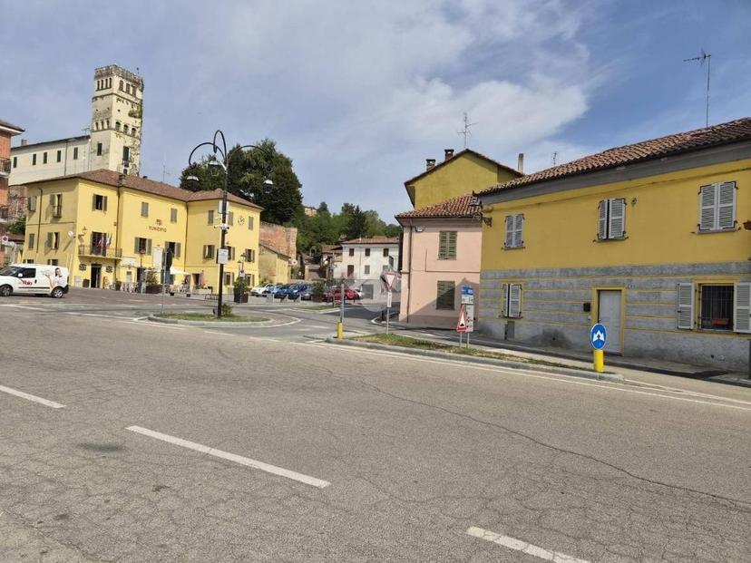 Bilocale piazza Vittorio Veneto 27, Centro, Monale — foto 7 di 10