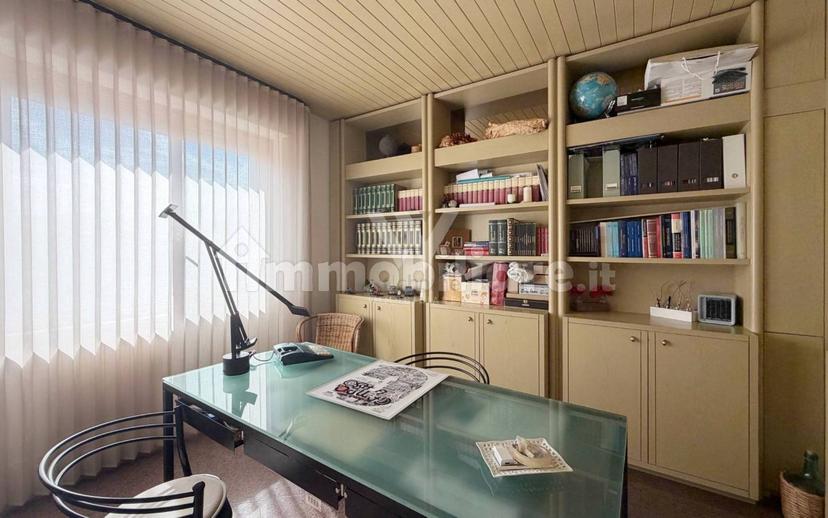 Appartamento via Francesco Crispi 15A, Centro, Campobasso — foto 37 di 41