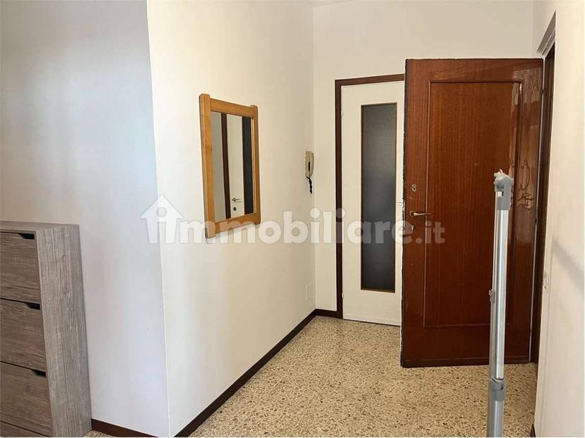Bilocale via Peschiera, Centro, Vergiate — foto 13 di 15